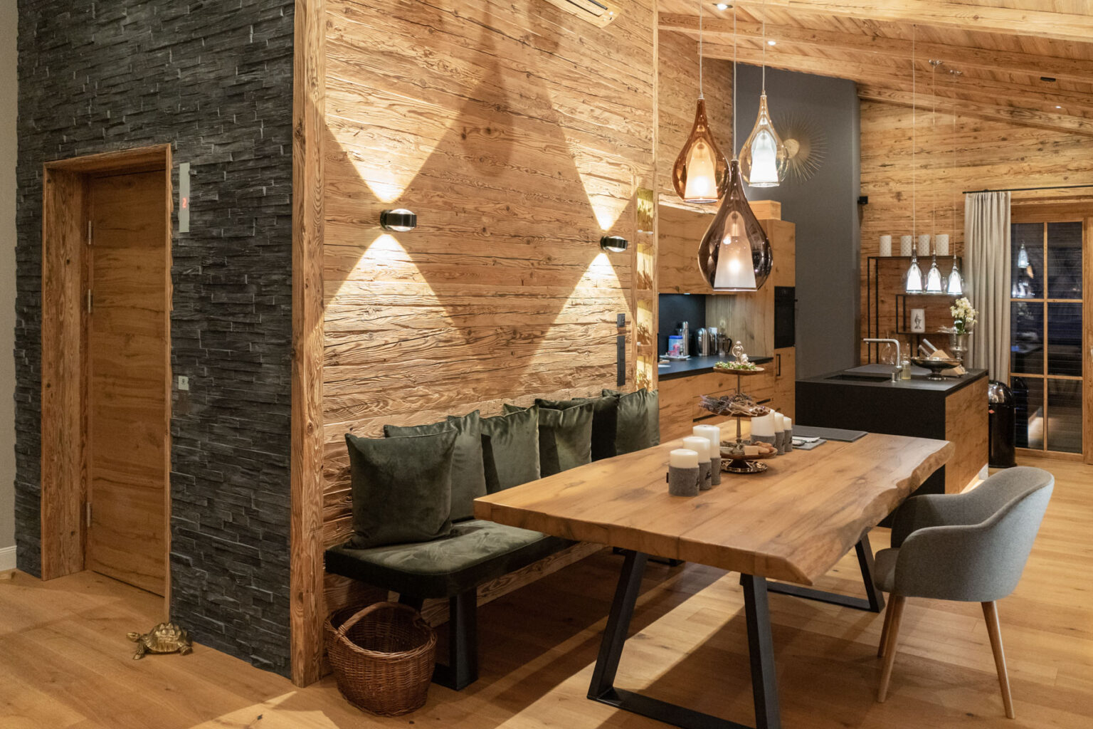 Chalet mit alpiner Gemütlichkeit in Kitzbühel – Tischlerei Höck
