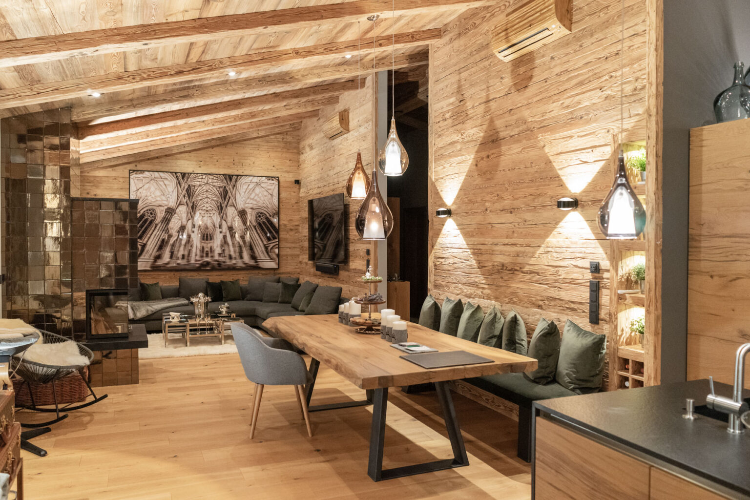 Chalet mit alpiner Gemütlichkeit in Kitzbühel – Tischlerei Höck